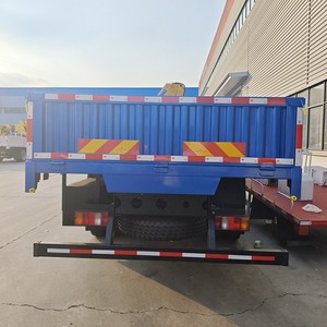 ราคาโรงงาน รถบรรทุกติดเครนพับได้ Sinotruk HOWO 4X2 HOWO 3.2 ตัน 5 ตัน สำหรับขาย - Product Image 6