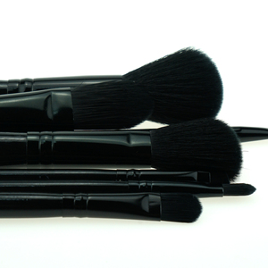 Nouveau <span class=keywords><strong>Amazon</strong></span> Vente Chaude Noir Poudre Fondation <span class=keywords><strong>Fard</strong></span> <span class=keywords><strong>À</strong></span> Paupières Blush Brosse De Maquillage Magnétique - Product Image 6