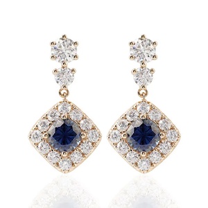 Boucles d'oreilles de créateur en or 18 carats de haute qualité avec moissanite bleue en forme de coussin, pierres précieuses certifiées, bijoux pour femmes, mariage - Product Image 1