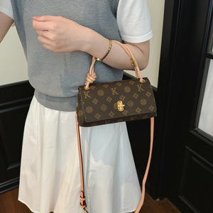 Sac à bandoulière de luxe léger haut de gamme pour femme, nouvelle collection 2026, polyvalent, mode, pour le quotidien, avec doublure en PU et deux sangles, à rabat. - Product Image 3