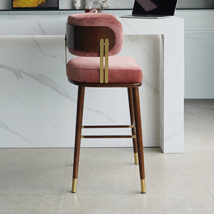 Taburete de Bar Moderno de Lujo en Terciopelo con Detalles Dorados, Patas de Madera Color Nogal, Silla Alta <span class=keywords><strong>para</strong></span> Barra de Cocina o Bistro - Product Image 3