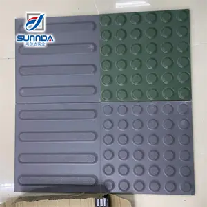 Azulejo de Andador de cerámica para exteriores de cuerpo completo de calidad Foshan en el suelo táctil ciego de pavimentación 400*400mm