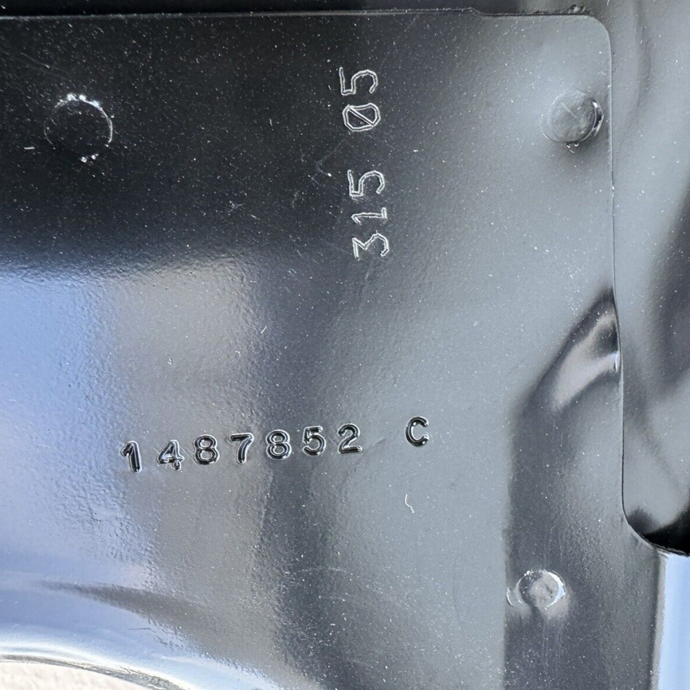 1487840/1487852