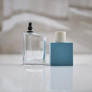 Hot Selling Premium Gradient Glass Rectangle Perfume <b>Bottles</b> 50ml Pump Sprayer <b>Empty</b> Box Packaging Black Plastic Collar Silk - Product Image 6
