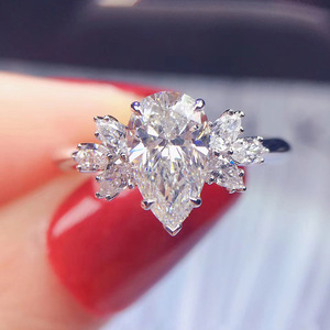 Anello da donna a forma di pera, elegante, stile fidanzamento, regalo romantico, accessorio per la mano per feste - Product Image 1