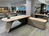 Bureau d'ordinateur moderne pour cadres avec armoire de rangement, plateau en bois, idéal pour la maison ou le bureau - Offre Spéciale