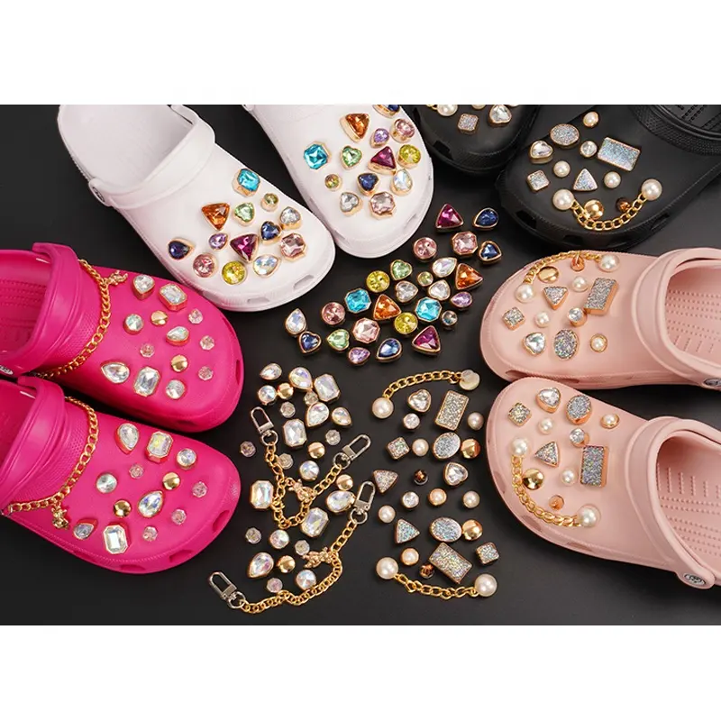 COZYOCHY Shoe Charms Fits Clog Sandals Decoration Fashion Diamond Crystal Shoe Decoration Charms for Women Girl Party Favors Birthday Gifts 