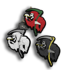 Parche de PVC con diseño de Calavera y Guadaña del Grim Reaper que brilla en la oscuridad, con gancho y bucle para mochila, sombrero, chaleco, bolso, decoración de moda urbana para Halloween - Product Image 5