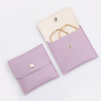 Pochette à bijoux en cuir PU beige sans logo 8x8cm pour bagues, bracelets et colliers