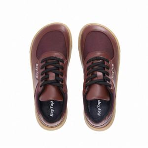 Chaussures minimalistes blanches personnalisées avec logo, pour femmes, antidérapantes, idéales pour le sport et les activités formelles, style pieds nus - Product Image 6