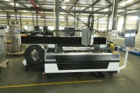 Machine de découpe laser à fibre 3015ST de type portique pour plaques et tubes, intégrée, avec contrôle Cypcut