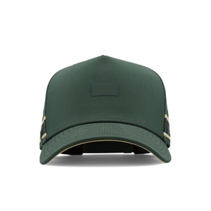 หมวกแก๊ปตาข่ายแบบกำหนดเอง OEM พร้อมโลโก้ 5 แผง ปีกโค้งเล็กน้อย แบบ Snapback ป้ายยางกันน้ำ หมวกกอล์ฟ - Product Image 2