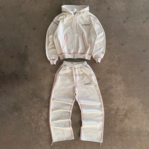Ensemble survêtement streetwear de haute qualité avec pantalon baggy et sweat à capuche, surpiqûres contrastantes rouges personnalisées, pour fabricant de tenues de sport - Product Image 3