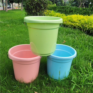 ถังพลาสติกหนา 35x33 ซม. วัสดุ PP สำหรับใช้ในบ้าน ซักผ้า อาบน้ำ ล้างรถ หลากสี - Product Image 1