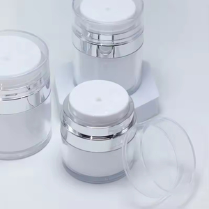 Pot à pompe sans air en acrylique de 15g-50g, rechargeable, vide, pour crème cosmétique, idéal pour les soins de la peau et les voyages (vente en gros) - Product Image 1