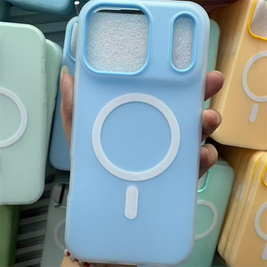 เคสโทรศัพท์ซิลิโคนแม่เหล็กแบบเจลลี่ขายส่ง สำหรับ iPhone 11 12 13 14 15 16 17 Pro Max เคสเจลลี่ขายส่ง สีแดง - Product Image 2