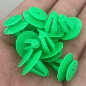 Clips de sujeción Guardian para BMW Serie 3, 5 y 7, color verde D59, para el interior del vehículo. - Product Image 1