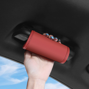 Couverture universelle de main courante de toit de voiture Couverture de protection de poignée de porte en cuir souple Couverture de poignée de toit de voiture Accessoires intérieurs - Product Image 1