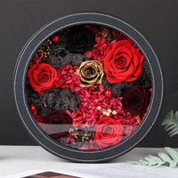 Ge conserveerde roos, eeuwige bloemen in een papieren doos voor Valentijnsdag cadeau, Moederdag cadeau, bloemen met echt aanvoelende bloembladjes