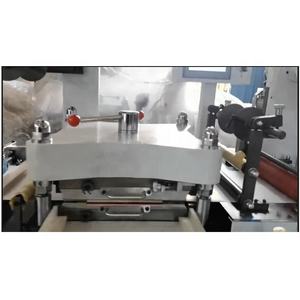 200-mal/min Adhesive Market Label Flachbett-Stanz maschine, Flach betts ieb zum Schutz des gedruckten Etiketten stanz pressens - Product Image 3