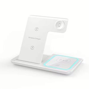 แท่นชาร์จไร้สายสำหรับสมาร์ทโฟนแบบพับได้ 3 in 1 15W ชาร์จเร็ว สำหรับหูฟังและสมาร์ทวอทช์ - Product Image 2