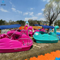 Équipement de sports nautiques Durable de haute qualité bateau de loisirs en plastique PE 5 personnes Drainage automatique bateau à pédales électrique bateau de parc