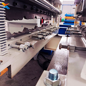 Machine de formage de tuiles de toit en acier trapézoïdal Xinnuo CE TR4, haute vitesse, contrôlée par PLC, 1200 mm - Product Image 3
