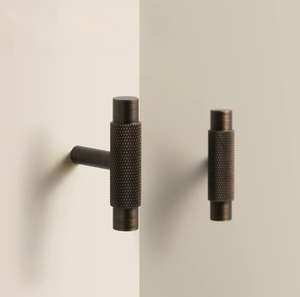 Mango largo de latón negro y latón antiguo dorado mate moleteado para cajones de muebles de estilo moderno y puertas de gabinetes - Product Image 5