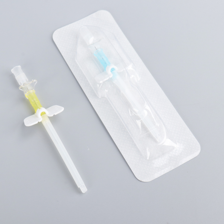Instrumentos médicos hipodérmicos CE ISO Aguja recta tipo mariposa de permanencia 14/16/18/20/22/24G