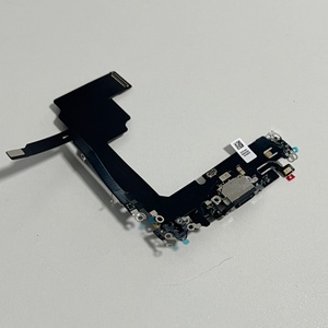 Câble flexible de port de charge de qualité supérieure pour iPhone 15 Pro, avec circuit intégré complet, prend en charge la charge rapide, connecteur de dock et embout de charge. - Product Image 2