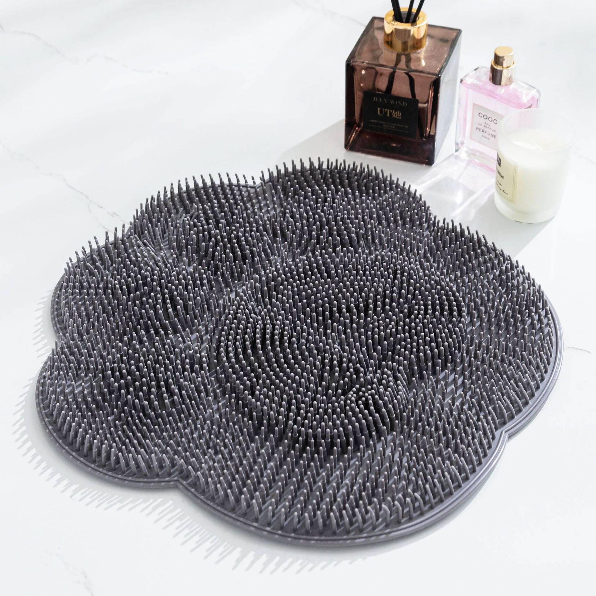 Gris (pata de gato)
