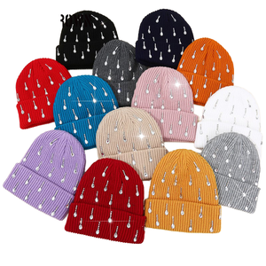 Gorro de Punto con Cuentas Personalizado para Mujer, Suave, Cálido y Acogedor, 100% Acrílico Elástico, para Playa, Negocios, Invierno, Clima Frío - Product Image 1