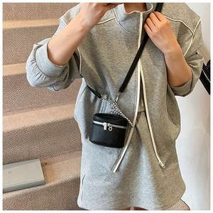 Korea Fashionable Hanging Neck Compact <b>Coin</b> Purse Mini Earphone <b>Bag</b> Lipstick <b>Bag</b> Female Summer New Shoulder <b>Bag</b> Ladies - Product Image 1