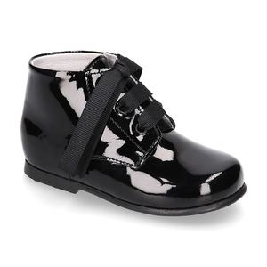 Bottines noires en cuir verni pour enfants, de bonne qualité, ajustées avec fermeture, pour petites filles, nouvelle collection - Product Image 2