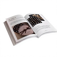 Brochures couleur avec impression UV express, livres à couverture rigide, designs publicitaires personnalisés ; Expédition le jour même, papier promotionnel