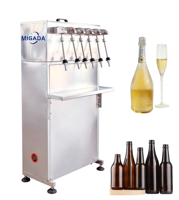 Machine de remplissage isobare de boissons gazeuses au CO2 en bouteilles en verre avec 6 buses, remplisseuses de bouteilles de liquide à débordement par gravité