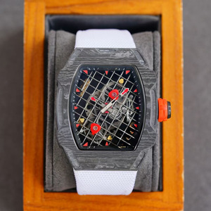 Montre mécanique haut de gamme de créateur, design tennis, bracelet tissé 2704 de 20 mm, conception creuse, suspension par câble en acier - Product Image 1