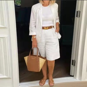 Abbigliamento Donna all'Ingrosso, Set 2 Pezzi Primaverile e Autunnale in Lino e Cotone, Top a Maniche Lunghe e Pantaloncini - Product Image 6