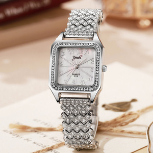Nouvelle Arrivée Montre Femme à Bracelet Carré en Acier Allié, Mouvement Quartz, Style Coréen, Grand Cadran Incrusté de Strass, pour Étudiante - Product Image 2