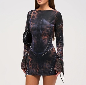 Robe courte sexy à manches longues évasées pour femmes, imprimé léopard graphique, boucle en métal, bodycon, <span class=keywords><strong>tenue</strong></span> <span class=keywords><strong>de</strong></span> club <span class=keywords><strong>de</strong></span> <span class=keywords><strong>fête</strong></span> - Product Image 2