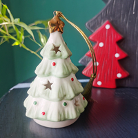 Ornements de décoration de Noël d'intérieur de couleur personnalisée sans lumière led figurines d'ange en céramique ange de Noël en porcelaine