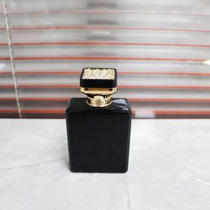 Usine Vendant Bien Bouteille <span class=keywords><strong>de</strong></span> <span class=keywords><strong>Parfum</strong></span> en Verre Mate Luxe <span class=keywords><strong>Vide</strong></span> Rectangle Noir avec Boîte Personnalisée - Product Image 1