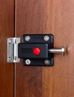 Cierre de Presión de Plástico Blanco y Negro DIHAO, Cierre de Resorte con Botón, Pestillo para Puerta de Madera, para Muebles, Armarios, Ventanas