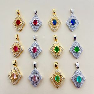 Collier Pendentif Fin Géométrique avec Rubis Sertis Clos, Unisexe, Usage Quotidien, Origine Yiwu XL087 - Product Image 1