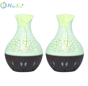 Bán Buôn Chất Lượng Cao Mini Hương Thơm Xe Khuếch Tán Và Nhà Tạo Độ Ẩm OEM Bình Nhựa Với 10Ml Công Suất 1-Năm Bảo Hành - Product Image 1