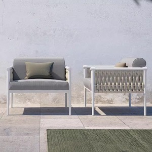 Sillón de Ratán para Exteriores, Estructura de Aleación de Aluminio, Resistente al Agua y a los Rayos UV, Sillón de Jardín de Estilo Contemporáneo y Duradero - Product Image 1