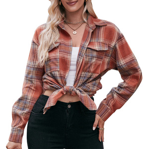 Blusa informal para mujer, camisa holgada de otoño con estampado a cuadros, decoración de botones, manga larga. - Product Image 6