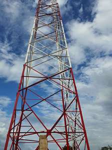 20m-40m-50m-60m-150m Télécommunication <span class=keywords><strong>TV</strong></span> Galvanisé à chaud Tour d'antenne à <span class=keywords><strong>4</strong></span> angles de jambe - Product Image 5