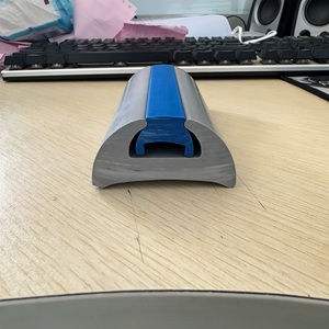 Protector de Borde de Barco Blanco y Negro, Guardabarros de Goma con Bisagra para Protección Contra Impactos en Muelles Marinos - Product Image 2