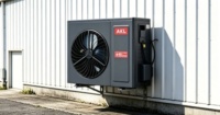 Unité complète de stockage frigorifique intégrée avec groupe de condensation, refroidisseur d'air et contrôleur intelligent pour chambres froides, congélateurs et salles de refroidissement